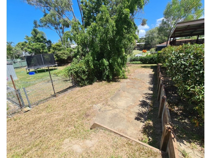 8 Chapple Court, Boyne Island QLD 4680