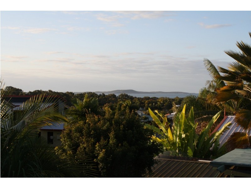 54 Booth Avenue, Tannum Sands QLD 4680