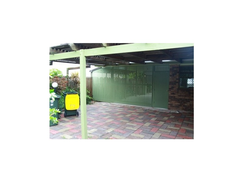 11 Swains Ct, Boyne Island QLD 4680