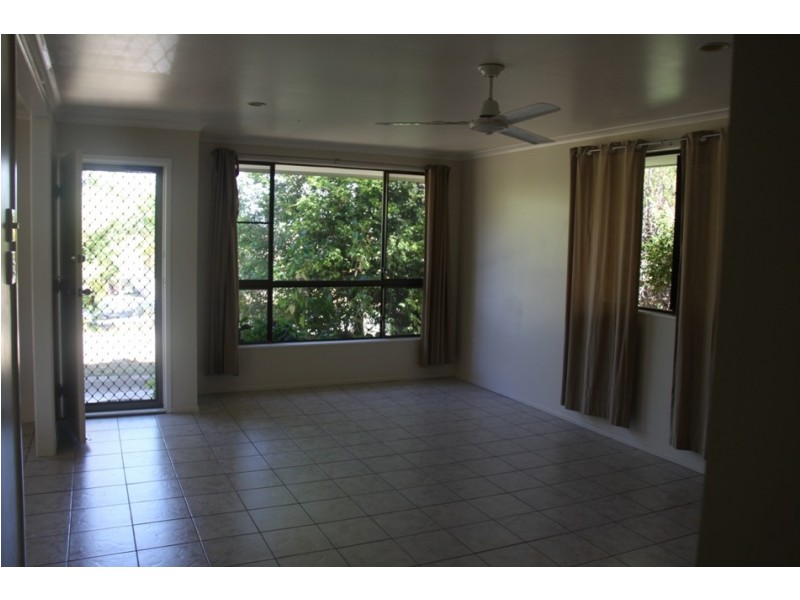 20 Pleasant Avenue, Tannum Sands QLD 4680