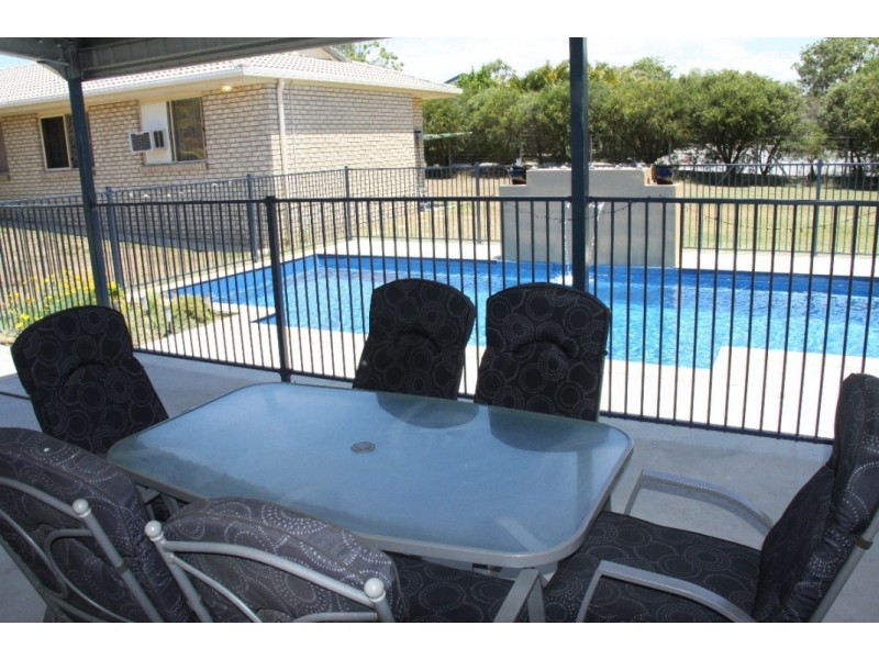 8 Silverton Drive, Tannum Sands QLD 4680