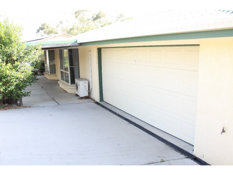13 Curtis Avenue, Boyne Island QLD 4680