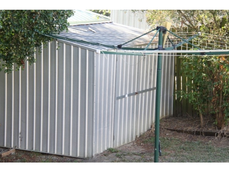 13 Curtis Avenue, Boyne Island QLD 4680