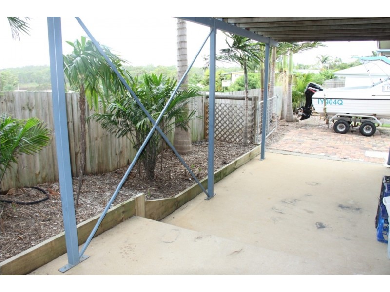 10 Sayre Crescent, Boyne Island QLD 4680