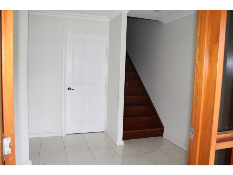 9 LIGHTHOUSE DR, Boyne Island QLD 4680