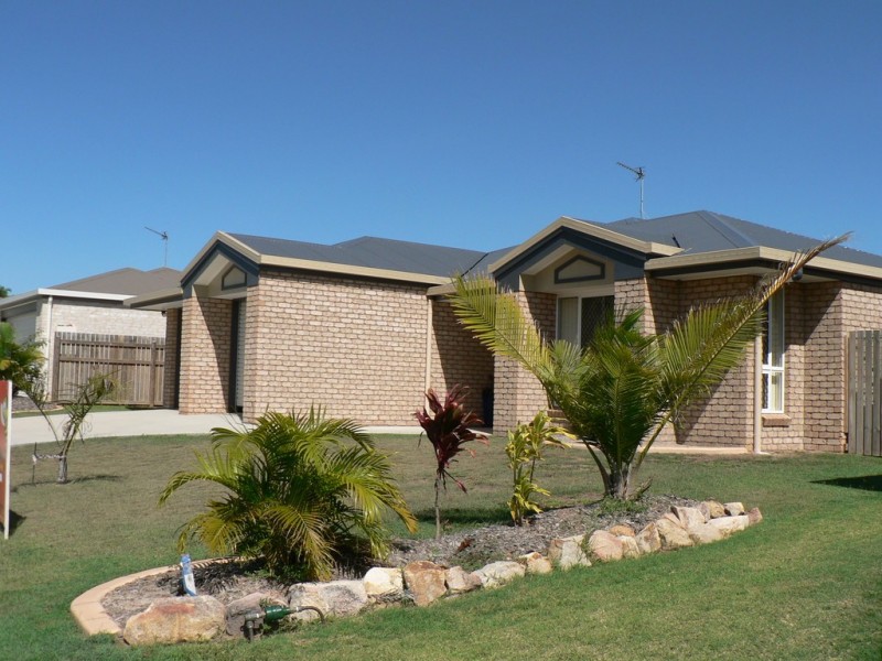 25 Golf View Drive, Boyne Island QLD 4680