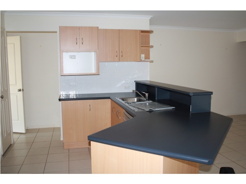 25 Golf View Drive, Boyne Island QLD 4680