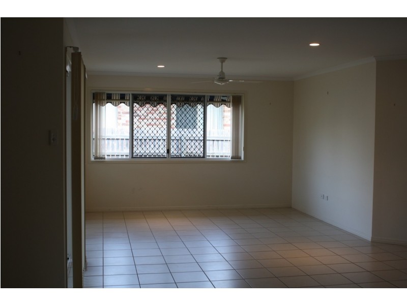 25 Golf View Drive, Boyne Island QLD 4680