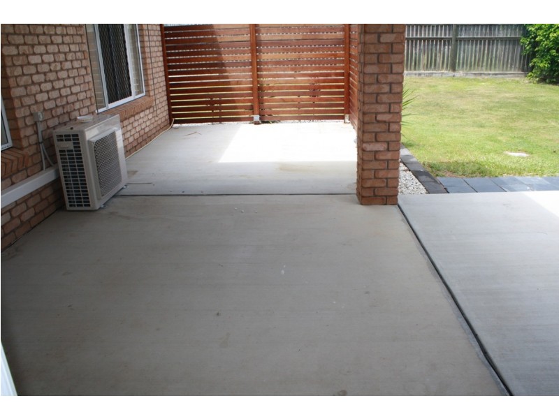 25 Golf View Drive, Boyne Island QLD 4680