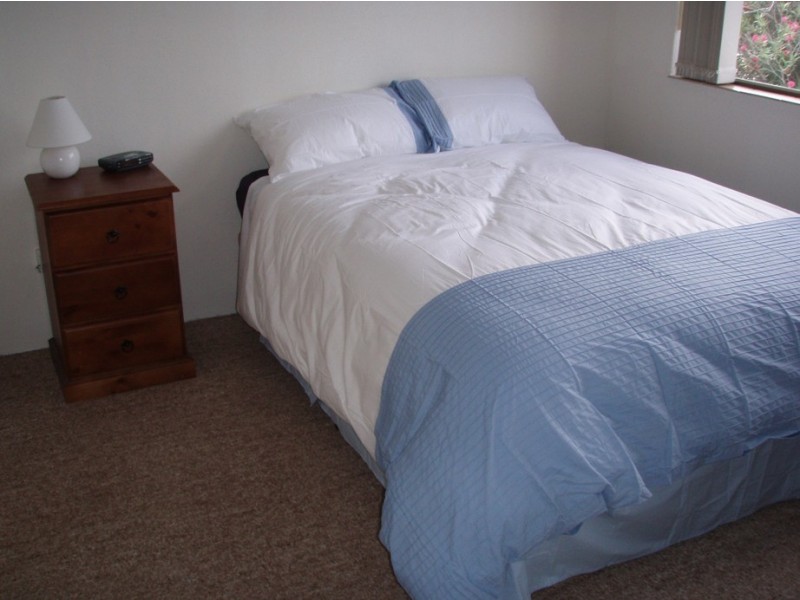 5/4 Arthur St, Boyne Island QLD 4680