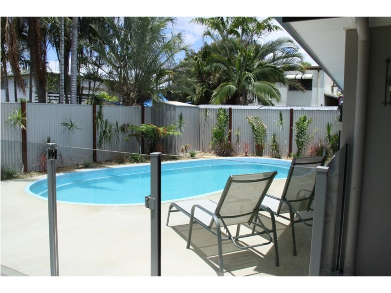 4 Alexander Street, Boyne Island QLD 4680