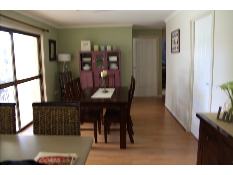 4 Alexander Street, Boyne Island QLD 4680