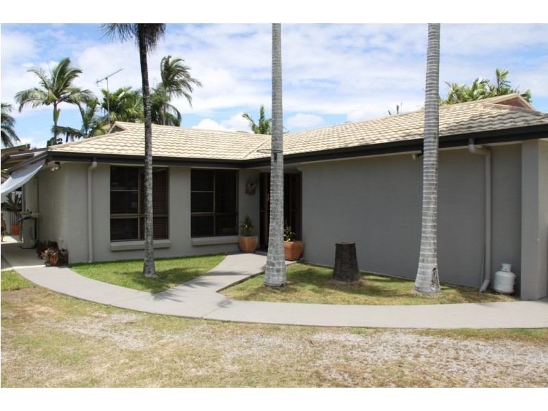 4 Alexander Street, Boyne Island QLD 4680