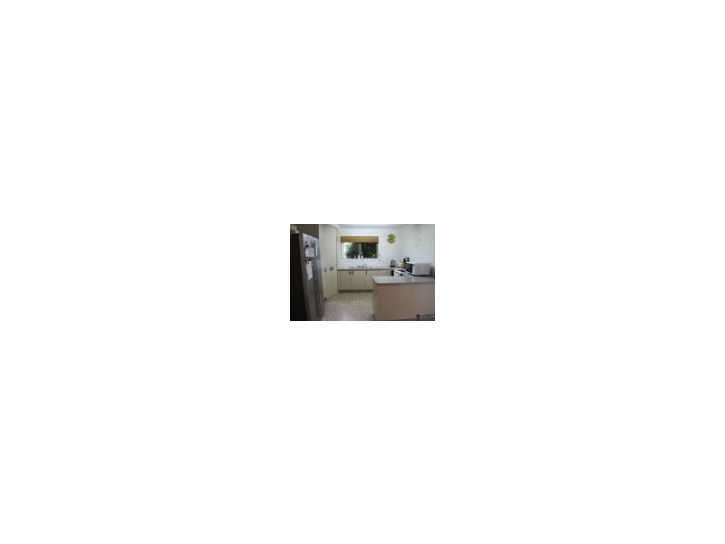 9 Polmaise St, Boyne Island QLD 4680