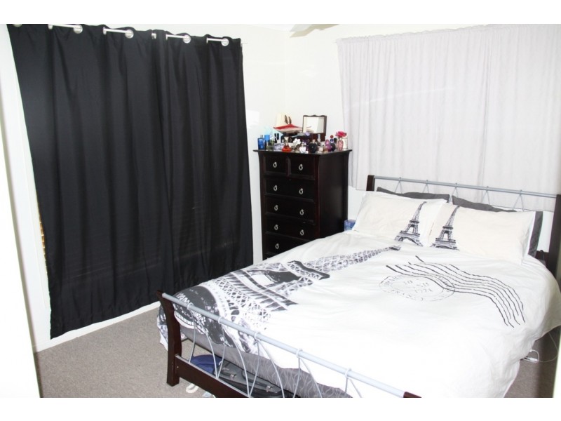 17 Katandra Street, Boyne Island QLD 4680