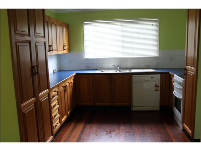 4 Buckley Ct, Tannum Sands QLD 4680