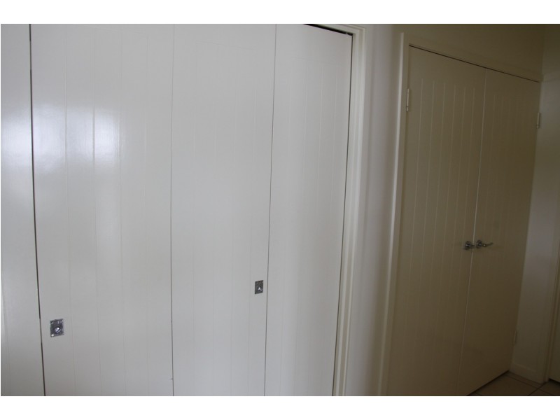 Unit 4, 9 Orana Ave, Boyne Island QLD 4680