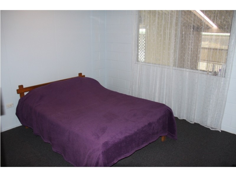 14 Polmaise Street, Boyne Island QLD 4680