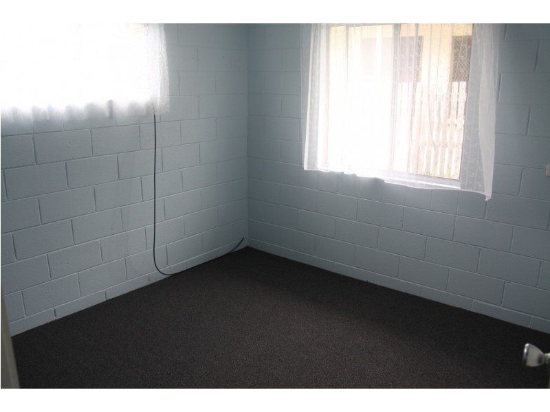 14 Polmaise Street, Boyne Island QLD 4680