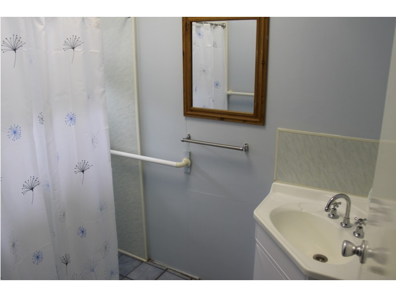 14 Polmaise Street, Boyne Island QLD 4680