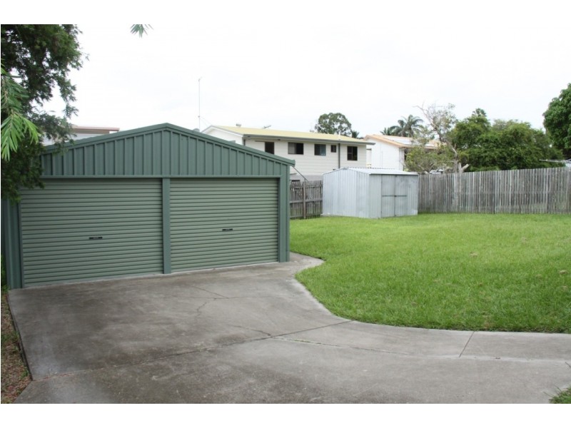 14 Polmaise Street, Boyne Island QLD 4680