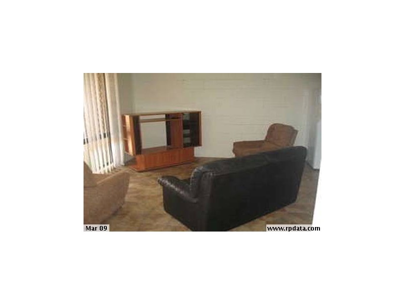 2/9 Shara Court, Boyne Island QLD 4680