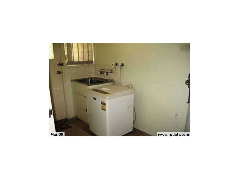 2/9 Shara Court, Boyne Island QLD 4680