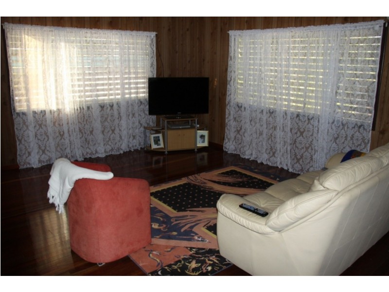 6 Marina pl, Boyne Island QLD 4680