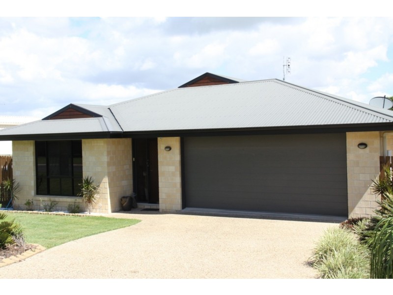 3 Jeana Close, Boyne Island QLD 4680