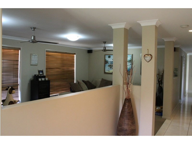 3 Jeana Close, Boyne Island QLD 4680