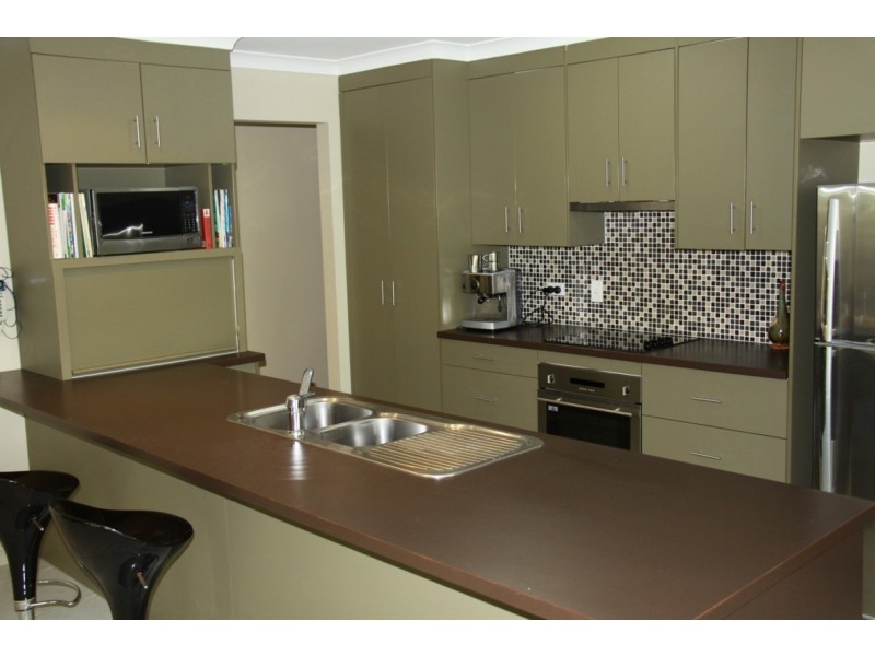 3 Jeana Close, Boyne Island QLD 4680
