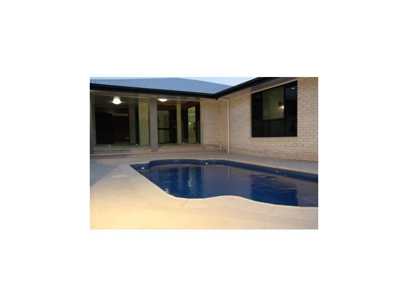 27 Longreach Ct, Tannum Sands QLD 4680