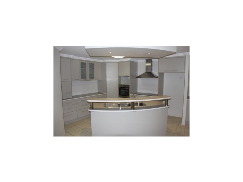 27 Longreach Ct, Tannum Sands QLD 4680