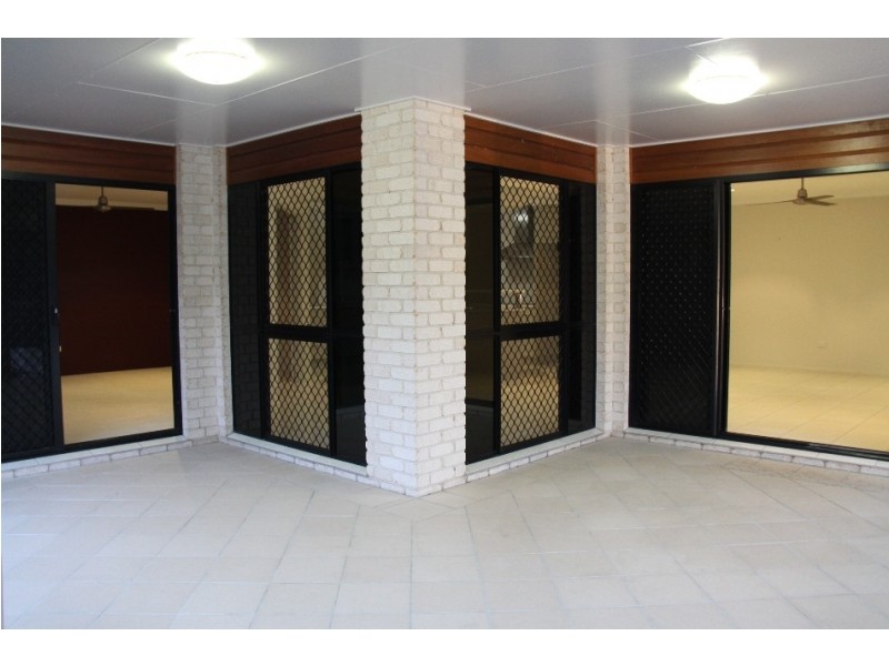 27 Longreach Ct, Tannum Sands QLD 4680