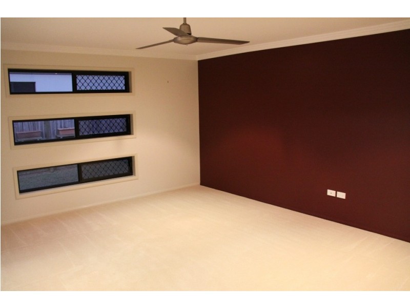 27 Longreach Ct, Tannum Sands QLD 4680