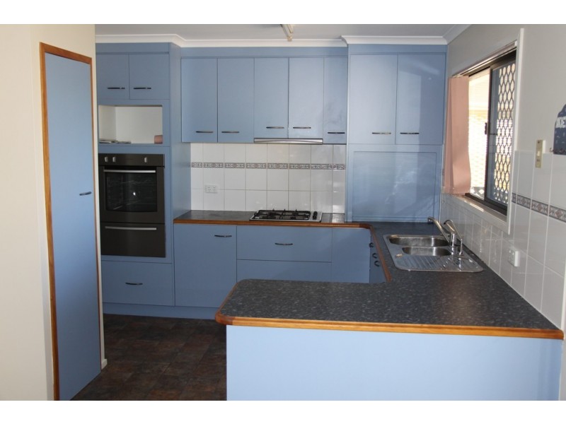 63 Hampton Dr, Tannum Sands QLD 4680