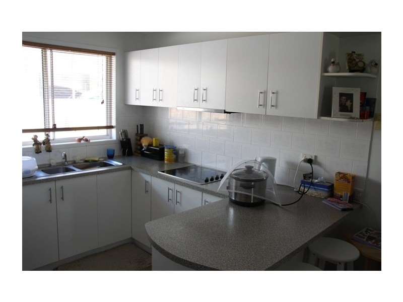 37 Beltana Dr, Boyne Island QLD 4680
