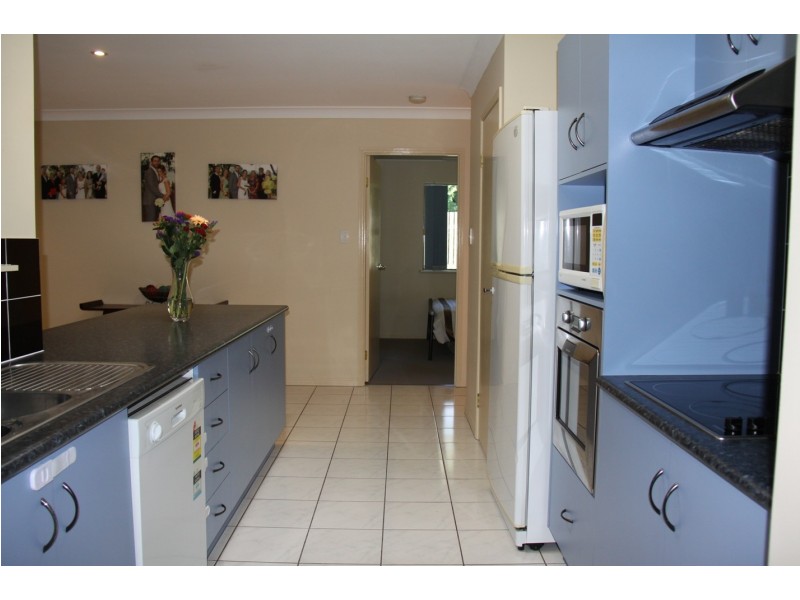 1 Alpine Ave, Boyne Island QLD 4680