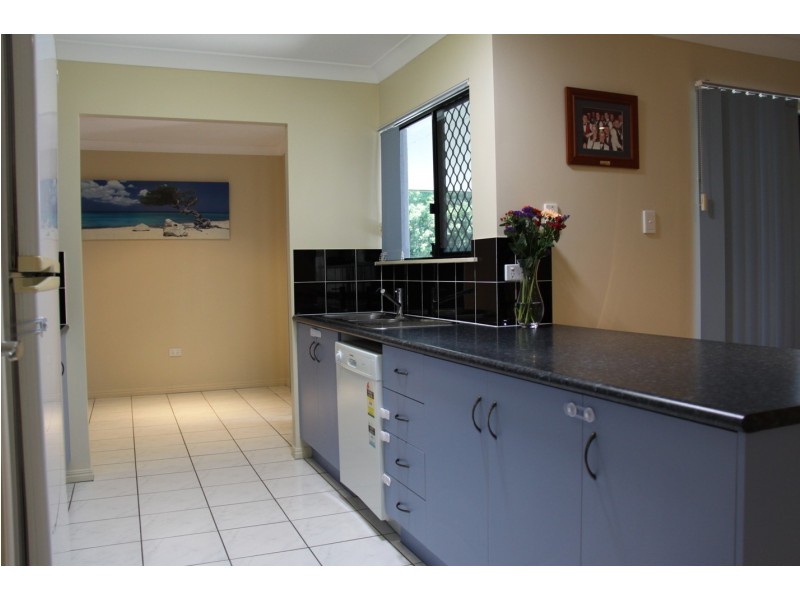 1 Alpine Ave, Boyne Island QLD 4680