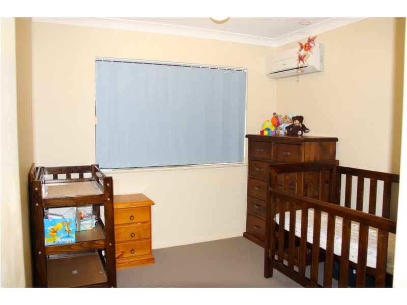 1 Alpine Ave, Boyne Island QLD 4680