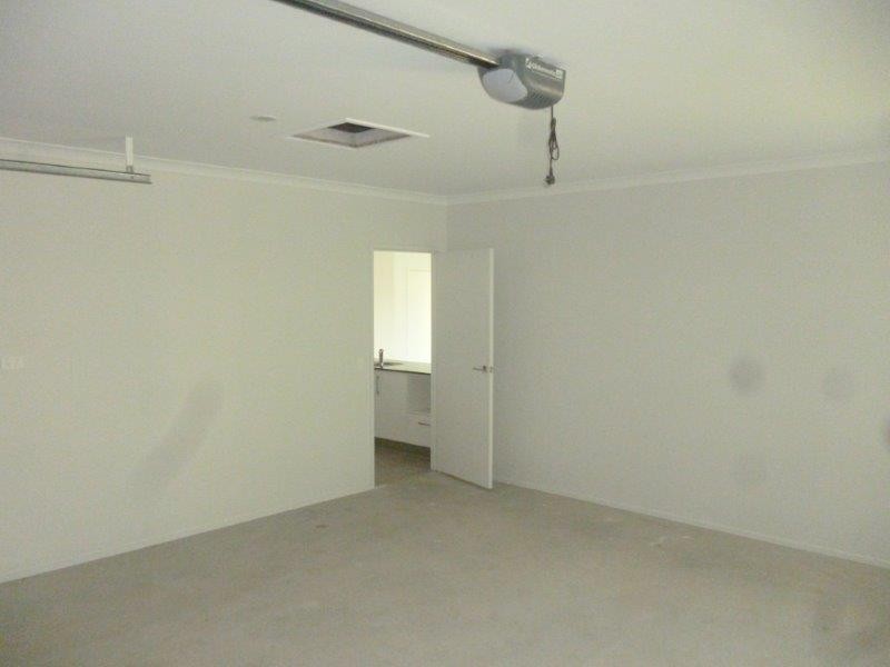 29 Clover Cres, Boyne Island QLD 4680