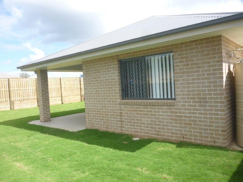 29 Clover Cres, Boyne Island QLD 4680