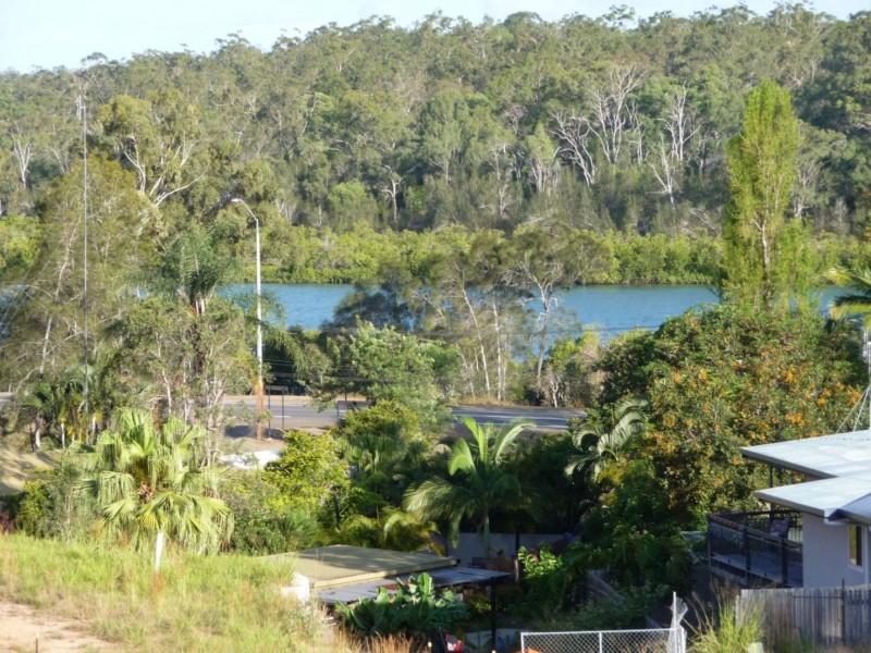 25 Marina Avenue, Boyne Island QLD 4680