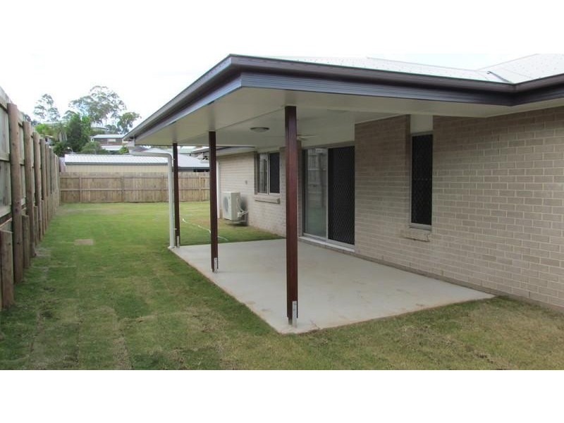 12 Valley Way, Boyne Island QLD 4680