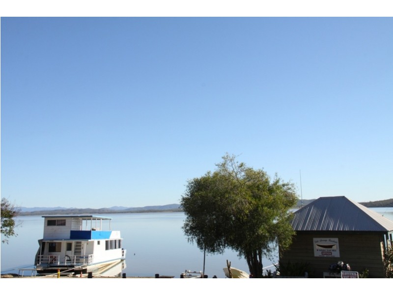 21 Awoonga Dam Road, Benaraby QLD 4680