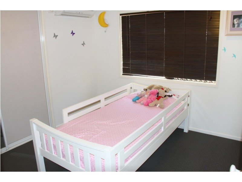 5 Werite Court, Boyne Island QLD 4680