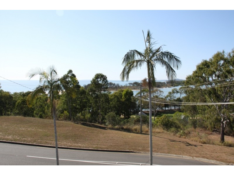 1 Ocean Street, Tannum Sands QLD 4680