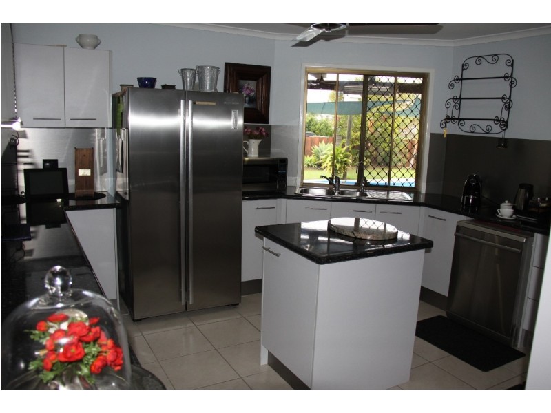 28 Hampton Dr, Tannum Sands QLD 4680