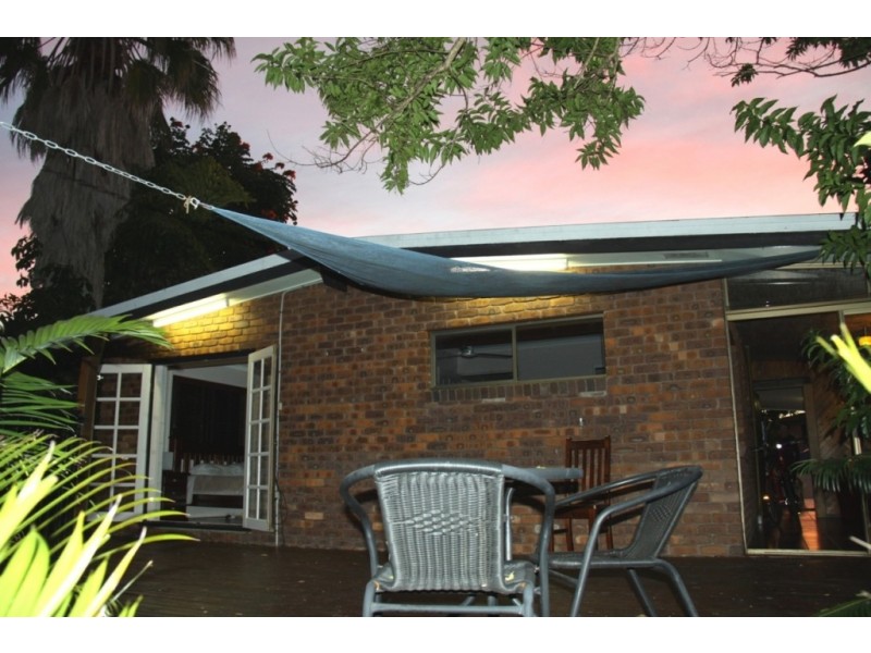 3 Winnecke Rd, Tannum Sands QLD 4680