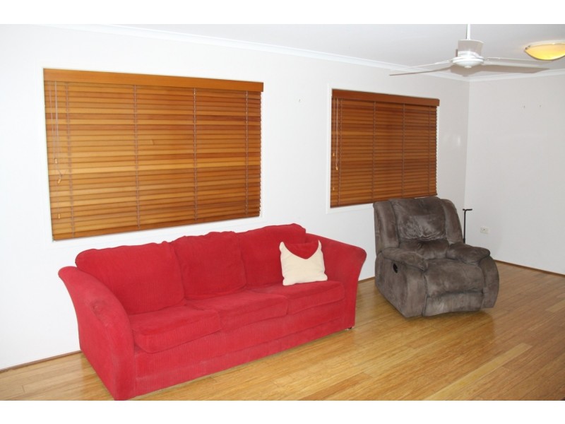 3 Winnecke Rd, Tannum Sands QLD 4680